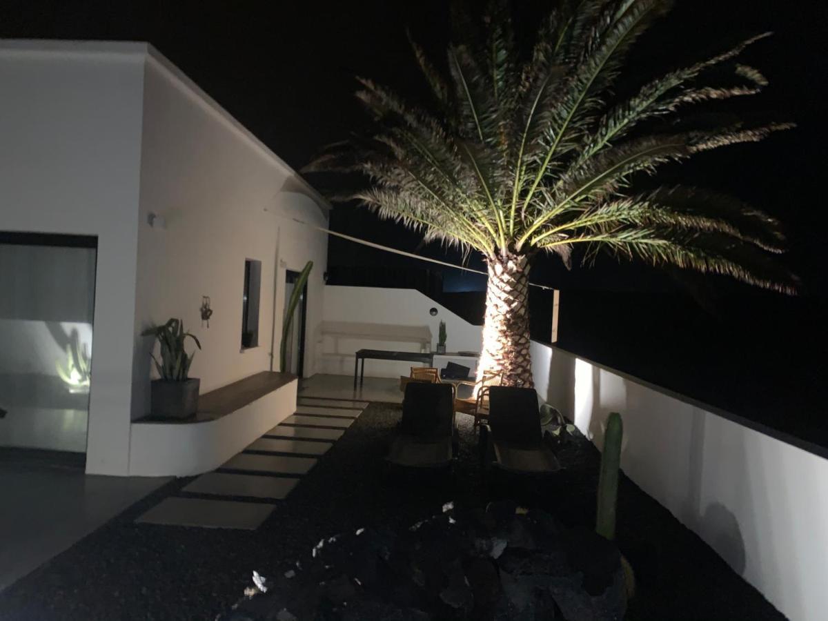 Casa Nusa La Santa Exterior foto
