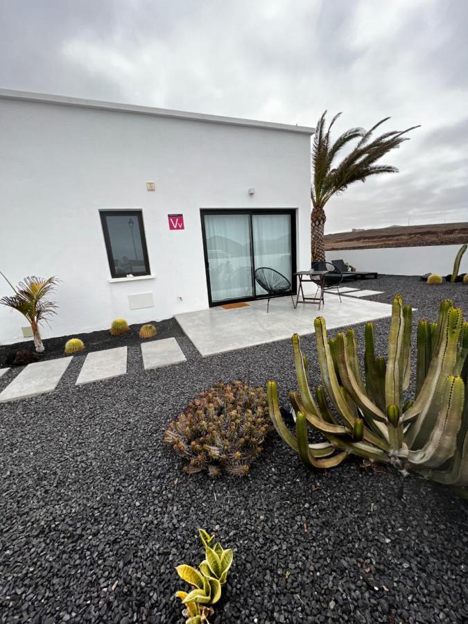 Casa Nusa La Santa Exterior foto