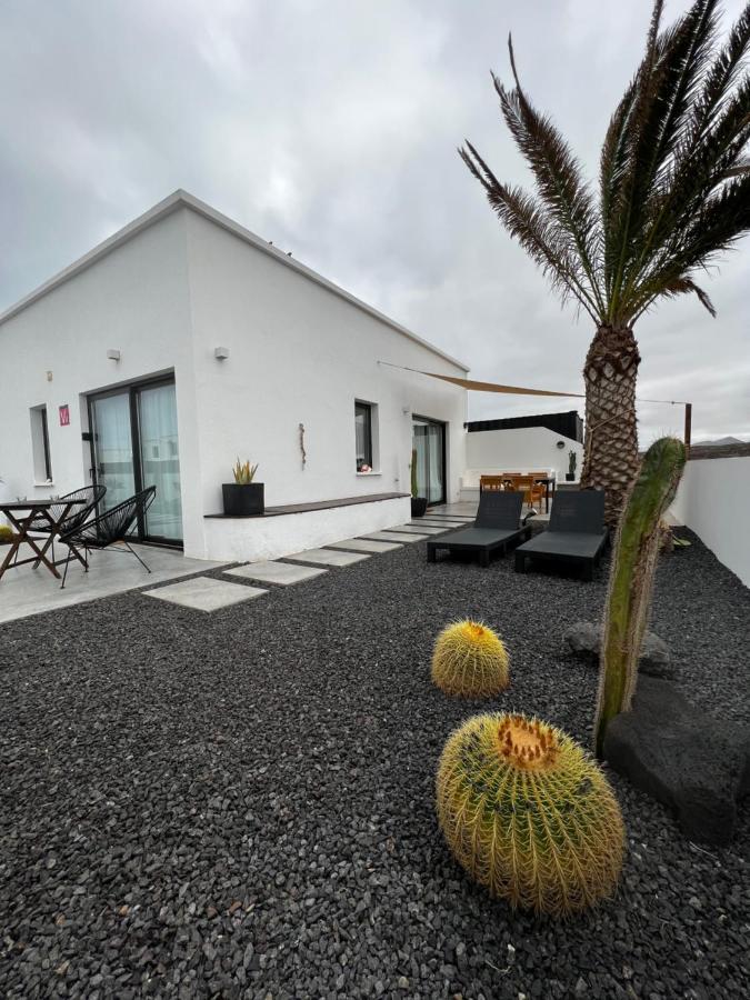 Casa Nusa La Santa Exterior foto